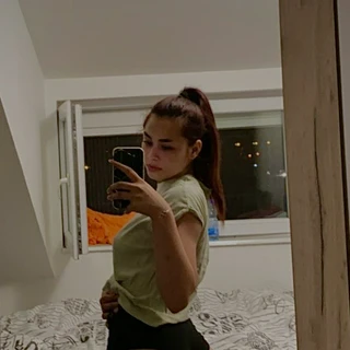 Mala Tijana (Tica guza)